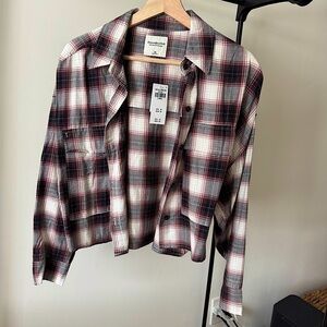 Abercrombie & Fitch Red & Black Plaid Button-Up Shirt – Soft A&F Collection – XS